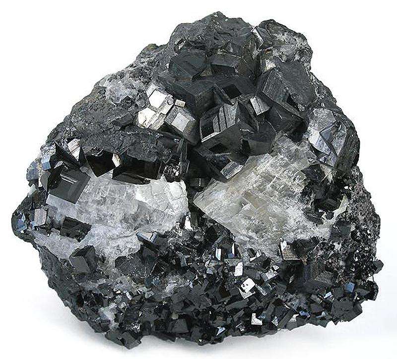 Magnetite, Single Crystalline, Student Specimens - 10/pkg - 470025-670